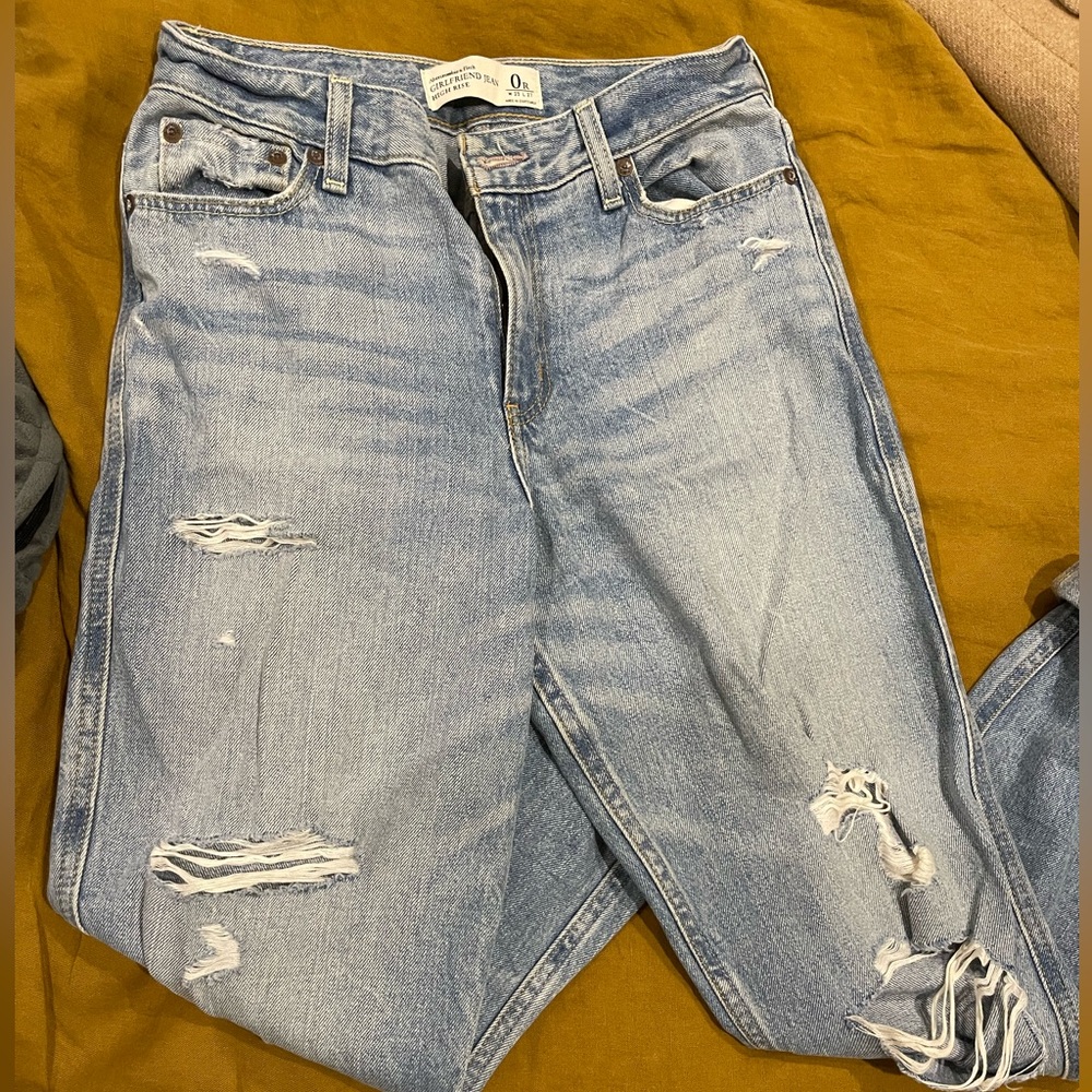 Abercrombie & Fitch girlfriend jeans high rise